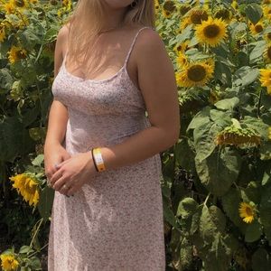 adjustable tie, floral dress